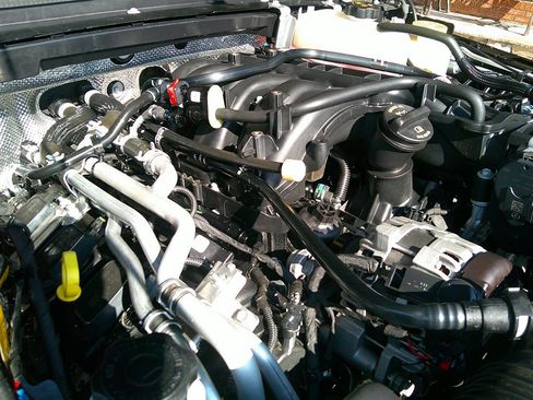 Used 2024 Jeep Gladiator Sport image 48