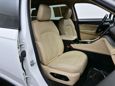 Used 2021 Jeep Grand Cherokee L Limited image 13