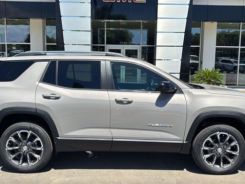 New 2026 GMC Terrain Elevation w/ Elevation Premium Package FWD image 8