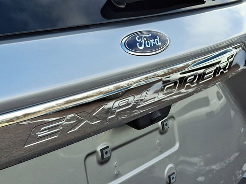 Certified 2024 Ford Explorer XLT w/ Equipment Group 202A image 31