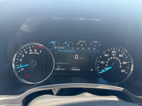 Used 2020 Ford F150 Platinum w/ Equipment Group 701A Luxury AWD/4WD image 20