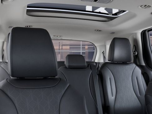 New 2026 Kia Carnival SX FWD image 28