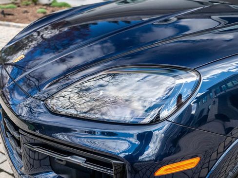 Used 2024 Porsche Cayenne S image 78