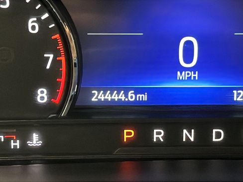 Used 2023 Ford Explorer XLT w/ Equipment Group 202A AWD/4WD image 37