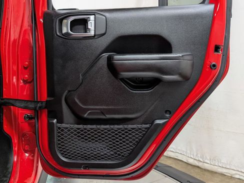 Used 2020 Jeep Gladiator Sport w/ Quick Order Package 24S image 18