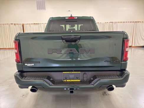 New 2026 RAM 1500 4x4 Crew Cab image 7