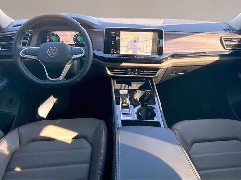 New 2026 Volkswagen Atlas SEL image 5