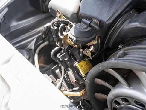 Used 1995 Porsche 911 Carrera 4 image 16