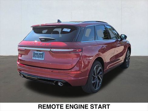New 2025 Lincoln Corsair Grand Touring AWD/4WD image 3