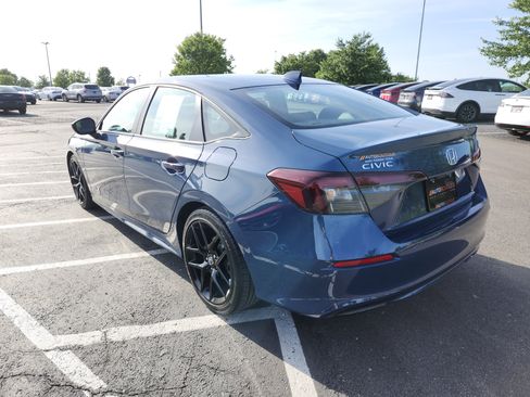 Used 2025 Honda Civic Sport image 14