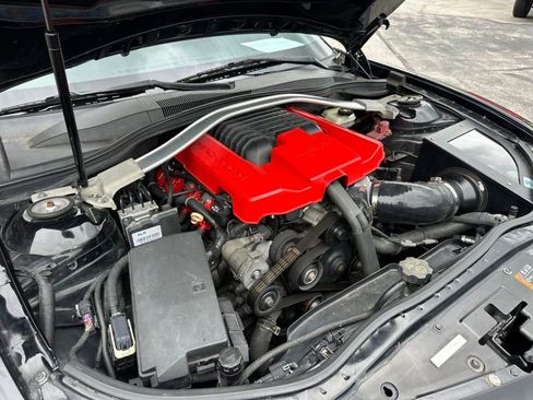 Used 2013 Chevrolet Camaro ZL1 RWD image 31