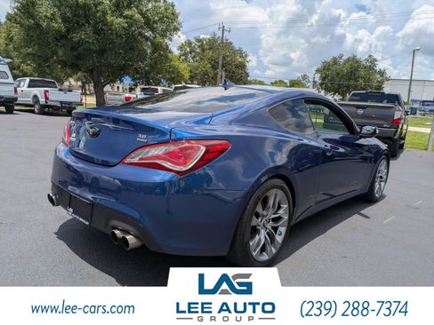 Used 2015 Hyundai Genesis 3.8 RWD image 3