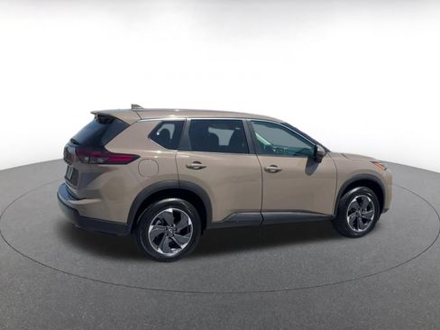 Used 2025 Nissan Rogue SV FWD image 14