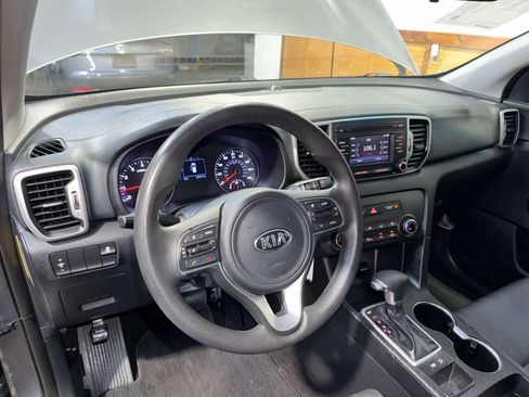 Used 2019 Kia Sportage LX FWD image 15