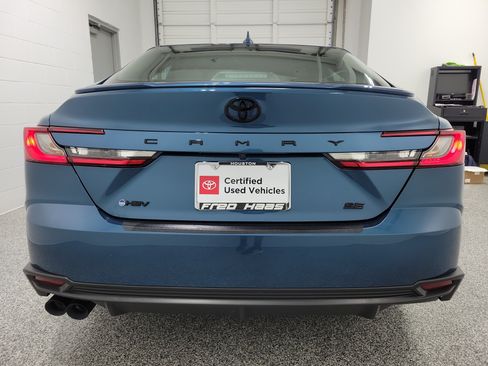 Used 2025 Toyota Camry SE w/ Multimedia Upgrade Package FWD image 6