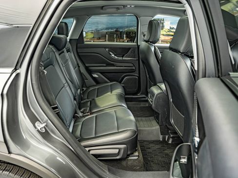 Used 2022 Lincoln Corsair Reserve FWD image 38