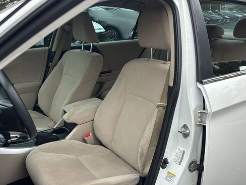 Used 2013 Honda Accord LX image 10