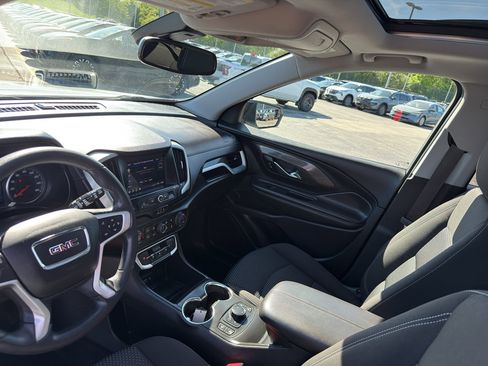 Used 2023 GMC Terrain SLE w/ Driver Convenience Package AWD/4WD image 25