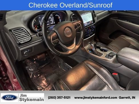 Used 2019 Jeep Grand Cherokee Overland AWD/4WD image 42