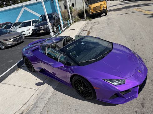 Used 2020 Lamborghini Huracan EVO image 29