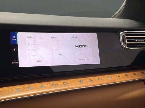 Used 2024 Jeep Grand Wagoneer Series III w/ HD Trailer Tow Package image 43