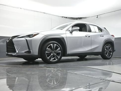 Used 2020 Lexus UX 200 w/ Premium Package FWD image 35