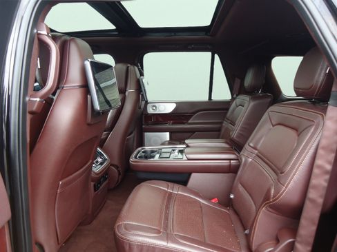 Used 2020 Lincoln Navigator L Black Label AWD/4WD image 33