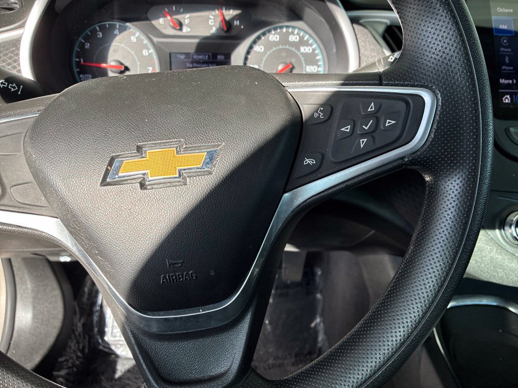 Used 2022 Chevrolet Malibu LT FWD image 25
