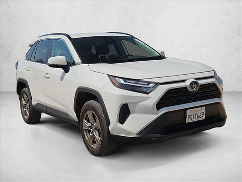 Used 2024 Toyota RAV4 XLE FWD image 3