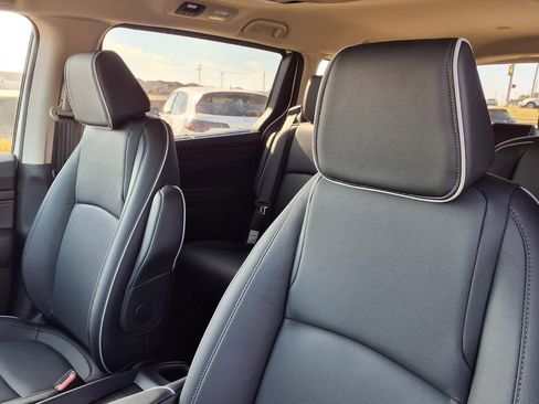 New 2026 Honda Odyssey Touring image 17