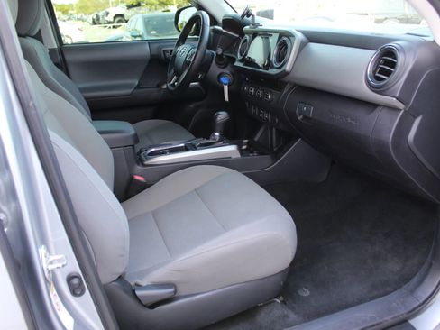 Used 2018 Toyota Tacoma SR5 image 27
