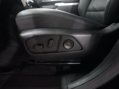 Used 2025 GMC Terrain Elevation w/ Elevation Premium Package AWD/4WD image 29