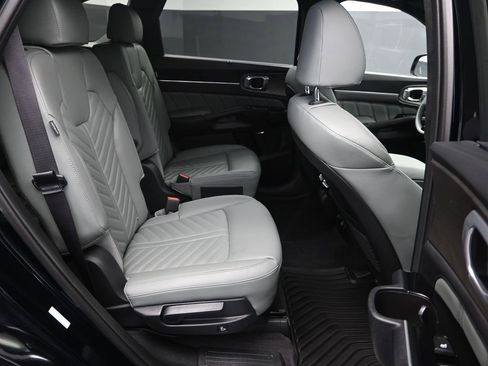 Certified 2025 Kia Sorento SX Prestige w/ Sage Leather Package image 42