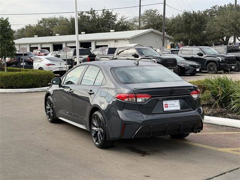 Certified 2025 Toyota Corolla SE image 5