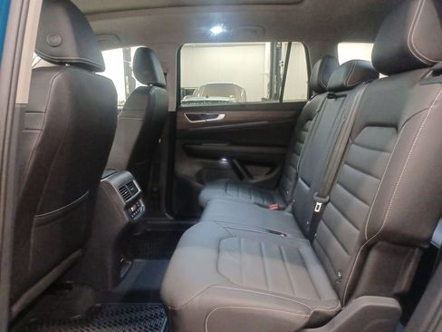New 2026 Volkswagen Atlas SEL AWD/4WD image 14