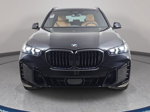 New 2026 BMW X5 xDrive40i w/ M Sport Package AWD/4WD image 2