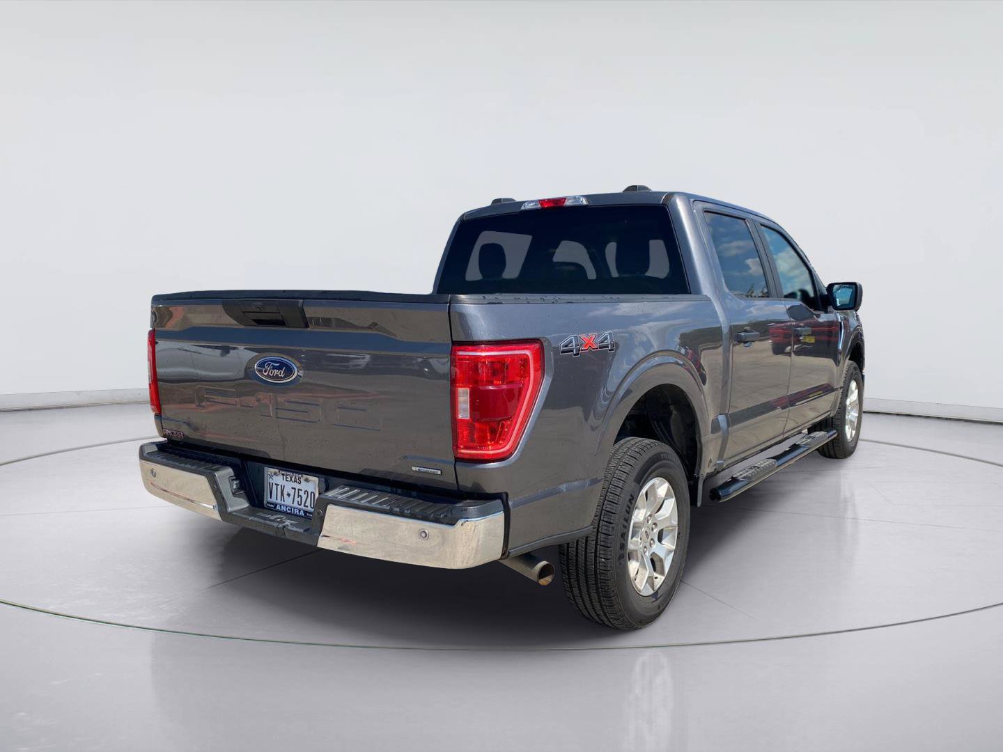 Used 2023 Ford F150 XLT AWD/4WD image 5