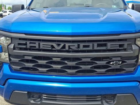 Used 2022 Chevrolet Silverado 1500 Custom w/ LPO, Dark Essentials Package RWD image 32