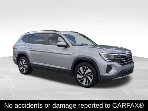 Used 2024 Volkswagen Atlas SE FWD image 2