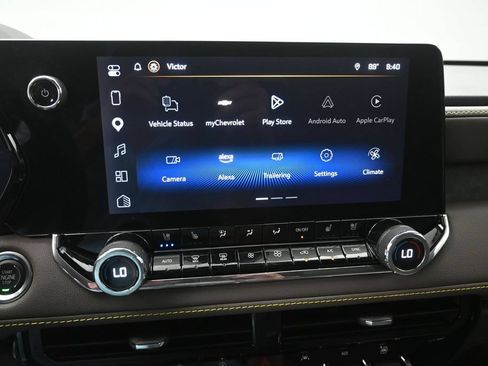 Used 2025 Chevrolet Colorado ZR2 w/ Technology Package AWD/4WD image 9