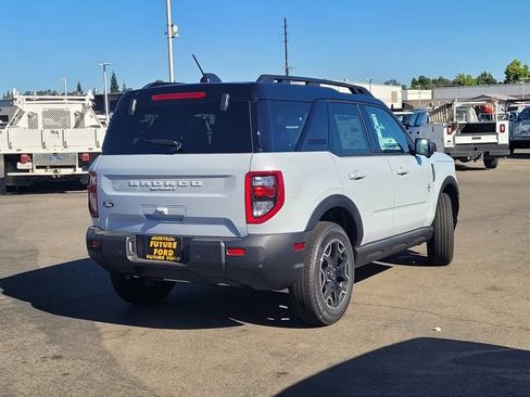 New 2026 Ford Bronco Sport Outer Banks w/ Outer Banks Tech Package+ AWD/4WD image 4