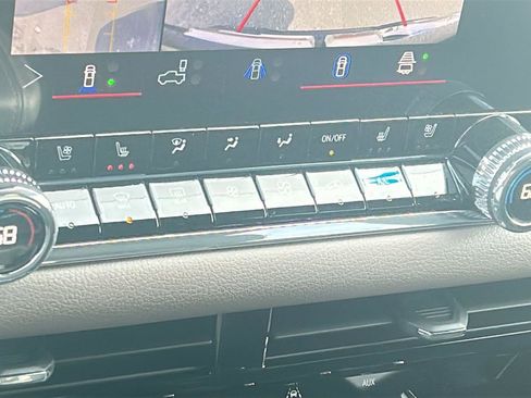 New 2025 GMC Canyon Denali w/ LPO, Denali Black Edition image 22