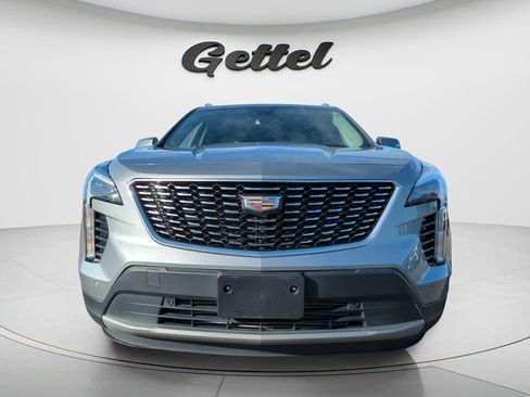 Used 2023 Cadillac XT4 Premium Luxury AWD/4WD image 2