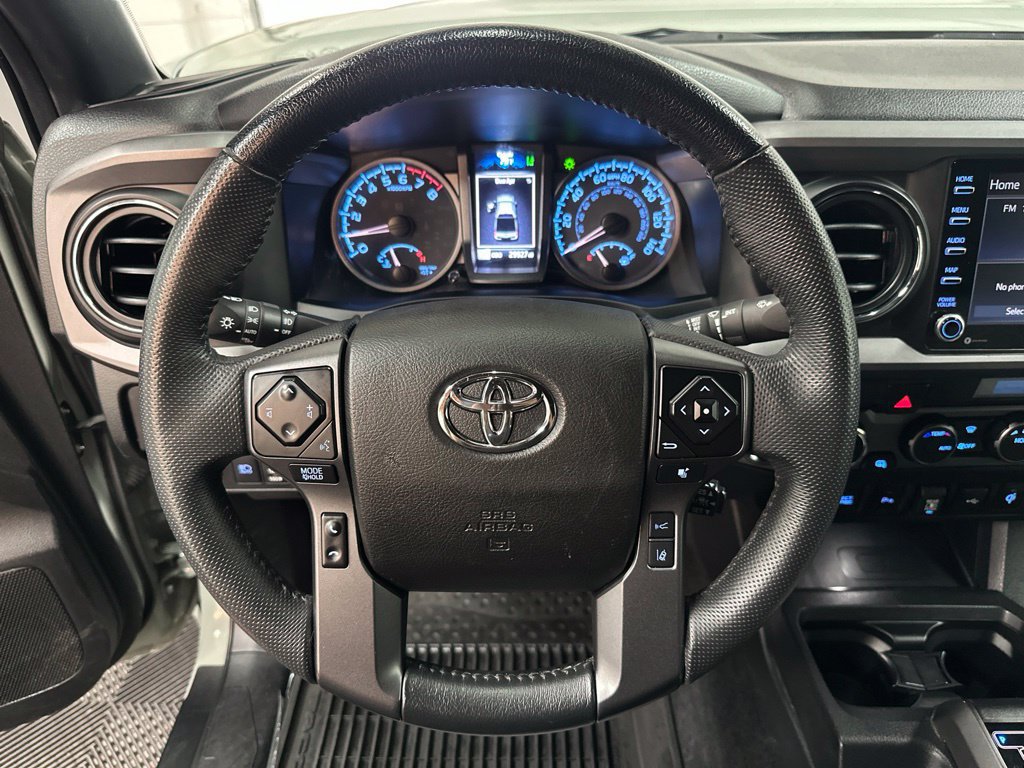 Used 2023 Toyota Tacoma TRD Sport w/ Technology Package AWD/4WD image 14