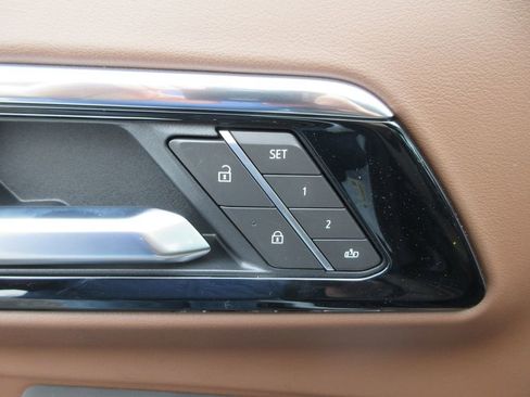 New 2026 Chevrolet Suburban High Country image 28