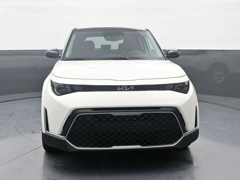 Used 2025 Kia Soul S image 2