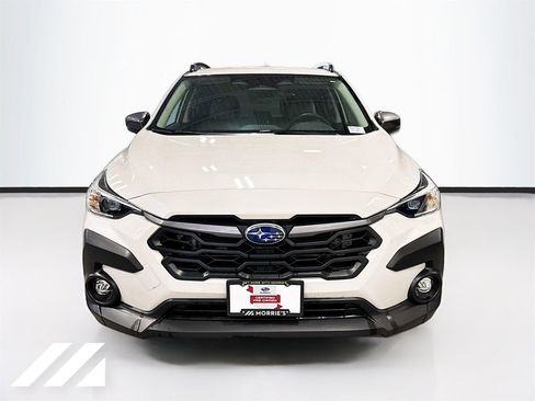 Certified 2024 Subaru Crosstrek 2.0i Premium image 2