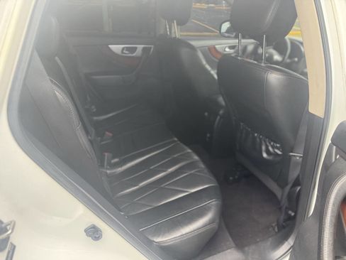 Used 2014 INFINITI QX70 2WD w/ Premium Package image 5