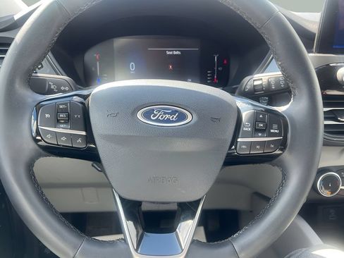Used 2023 Ford Escape Active AWD/4WD image 14