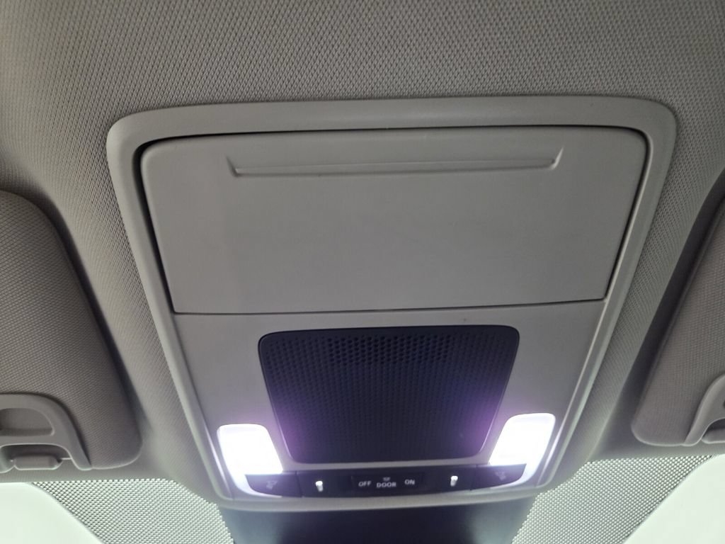 Used 2024 Honda Pilot EX-L image 19